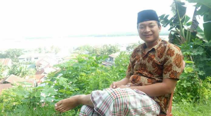 Eksterior Buruh di Musim Pendemik COVID-19 Eksterior Buruh di Musim Pendemik COVID-19