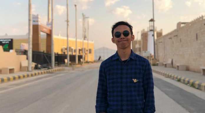 Cross Media Strategy: Offline Media Berdampak Online Cross Media Strategy: Offline Media Berdampak Online