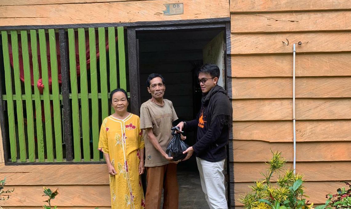 Peduli Sesama, Smansa Unaaha 2012 Sambangi Pelosok Desa di Kabupaten Konawe