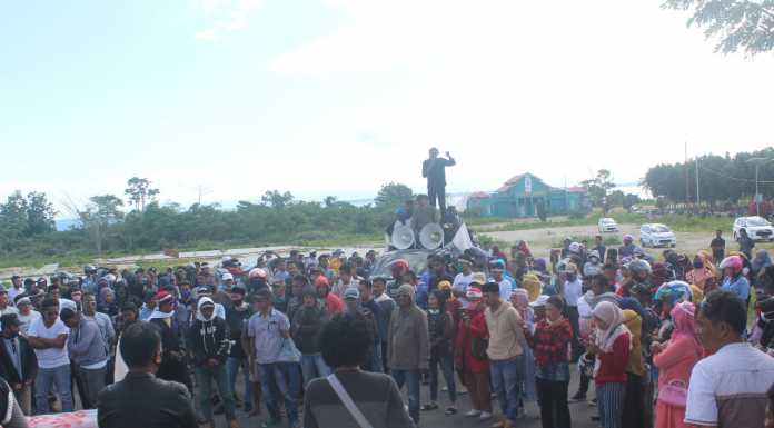 Kasus Wakil Bupati Butur Kembali disuarakan, FMPK Mendesak Pihak Kepolisian Menangkap Pelaku Pembuat Video Kasus Wakil Bupati Butur Kembali disuarakan, FMPK Mendesak Pihak Kepolisian Menangkap Pelaku Pembuat Video