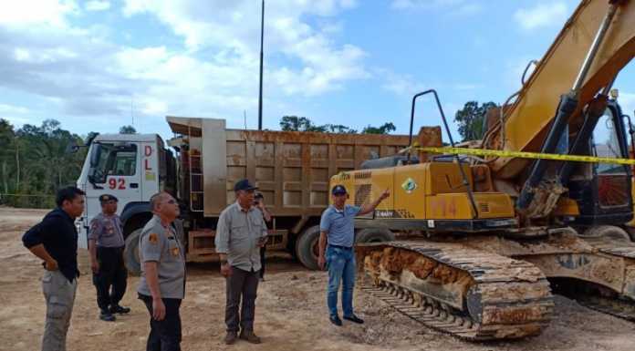 SMW: Mendesak Polda Sultra Agar Segera Transparan & Memproses Hukum Direktur PT. Rosini SMW: Mendesak Polda Sultra Agar Segera Transparan & Memproses Hukum Direktur PT Rosini