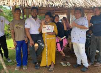 Paslon Ombak saat kampanye Door to door di Masyarakat