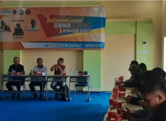 Pelaksanaan Seminar Pertama Kali 2019 (dokumentasi STIE Enam Enam)