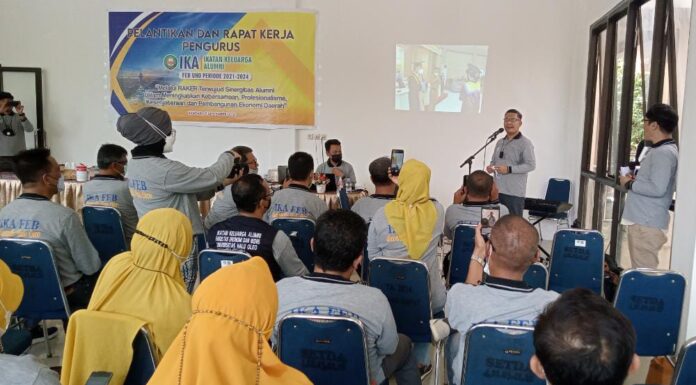 IKA FEB UHO Gelar Pelantikan dan Raker, Sulkarnain Bakal Bangun Pojok Alumni Walikota Kendari
