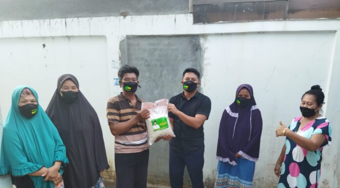 Lagi, ASR Kota Kendari Berbagi Sembako ke Masyarakat ASR Kendari