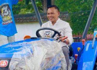 Bupati Konawe Serahkan 21 Alsintan, Siap Garap 2.000 Hektare Sawah Baru Bupati Konawe