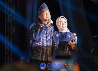 Harmoni Sultra, Bupati Kolaka Tampil Percaya Diri di Lomba Menyanyi Antar Kepala Daerah Bupati Kolaka
