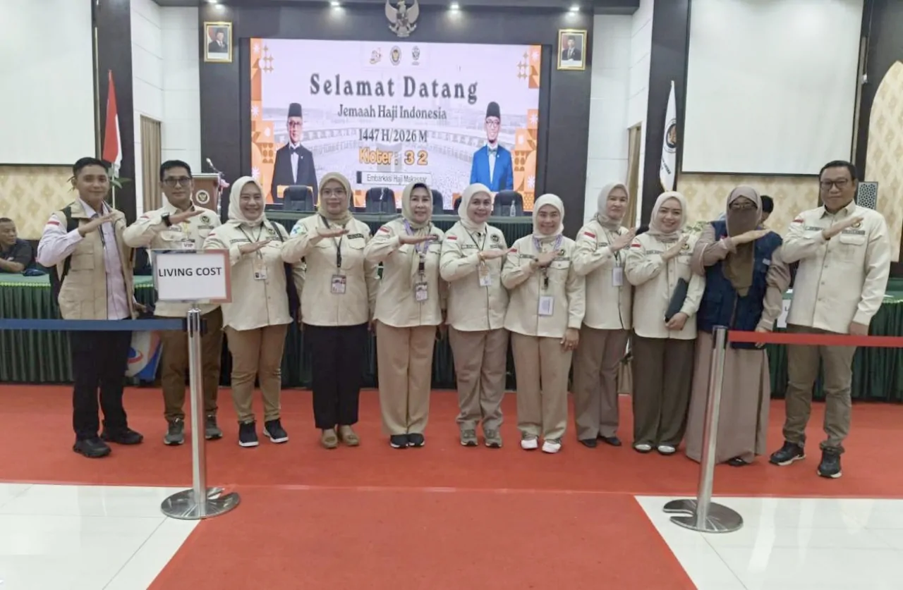 Dinkes Sultra Dampingi Pemeriksaan Kesehatan Jamaah Haji Kloter 32 di Embarkasi Makassar