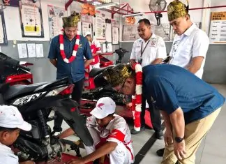 servis motor Honda