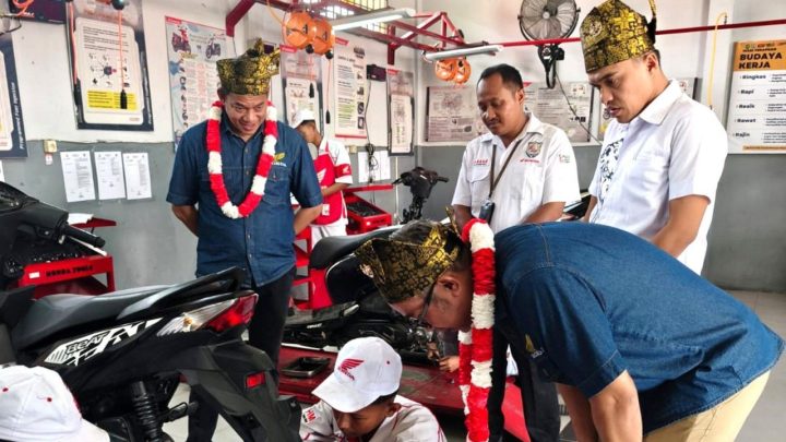 servis motor Honda
